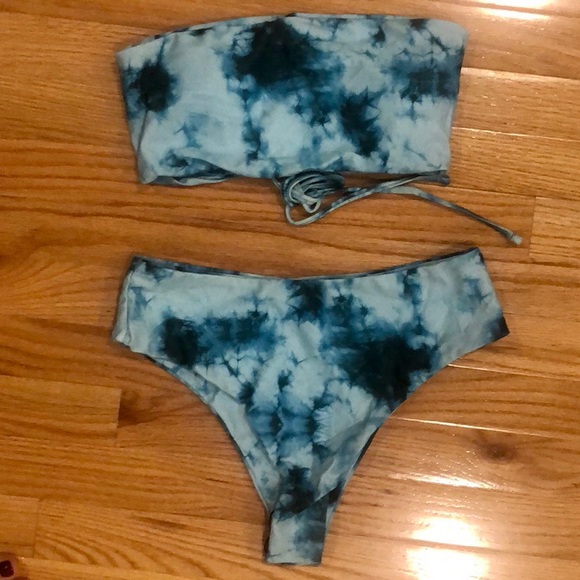 SHEIN tie dye bikini size medium - Picture 4 of 4